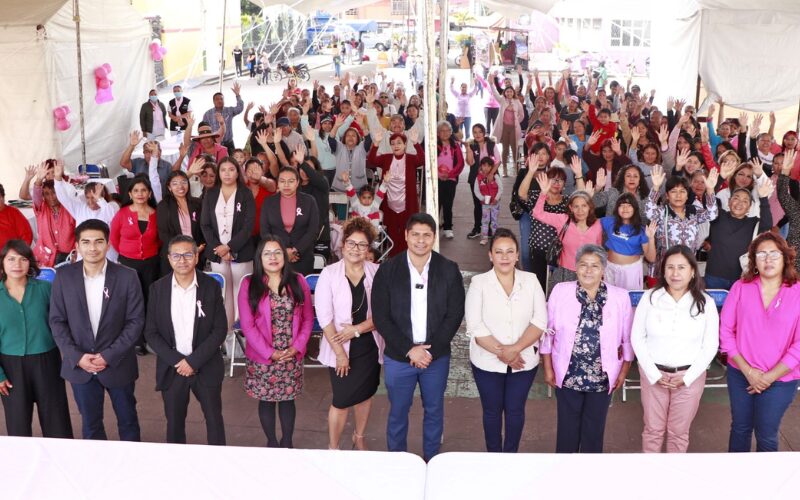 Omar Muñoz inaugura “Jornada de Atención Día Rosa” en Cuautlancingo