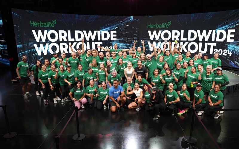 Herbalife establece Récord Mundial Guinness en Entrenamiento Global 2024