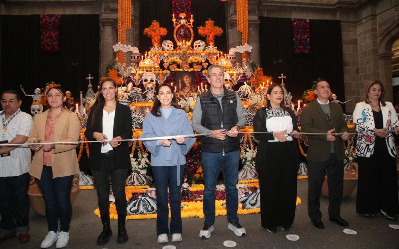 Pepe Chedraui inauguró el Corredor de Ofrendas 2024 en Puebla capital