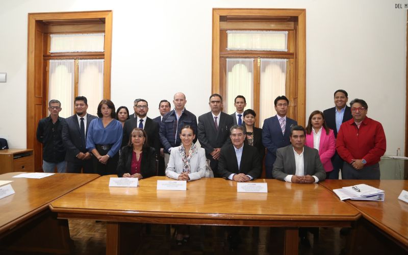 Instalan Consejo de Administración de Industrial de Abastos Puebla