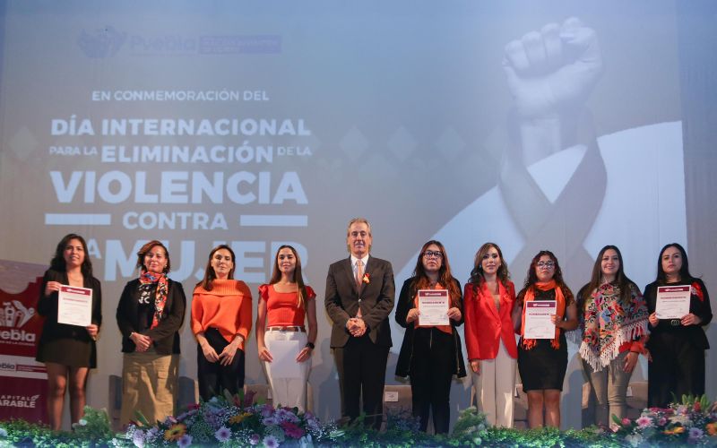 Pepe Chedraui y MariElise Budib conmemoran el “Día Naranja”