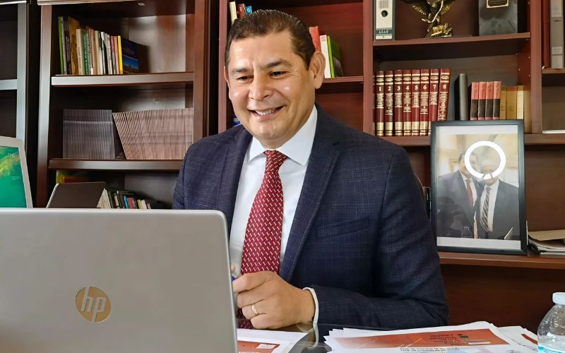 Alejandro Armenta: Puebla seguirá ruta de digitalización en Salud