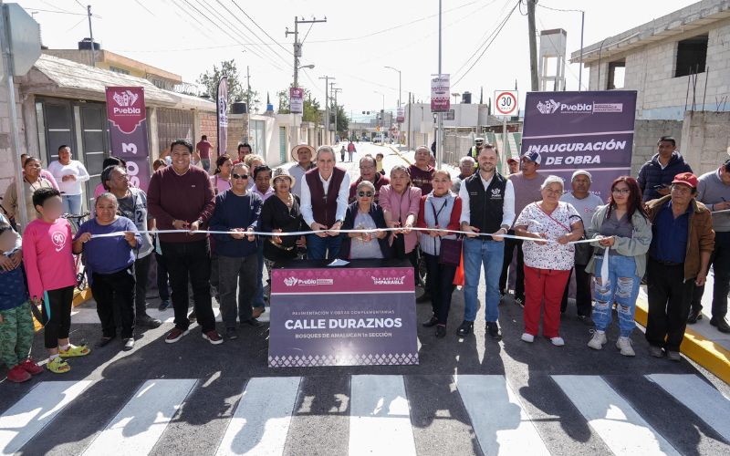 Pepe Chedraui inaugura calle Duraznos en Bosques de Amalucan