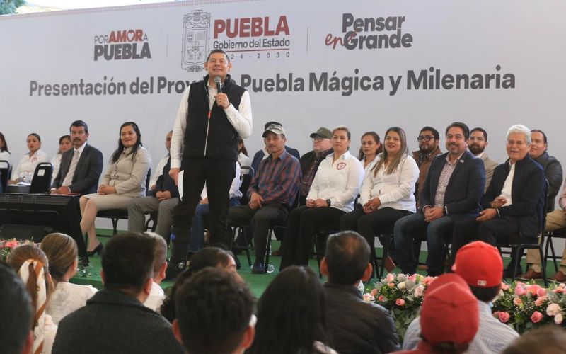 Alejandro Armenta anuncia ampliación del Hospital Integral de Acatzingo