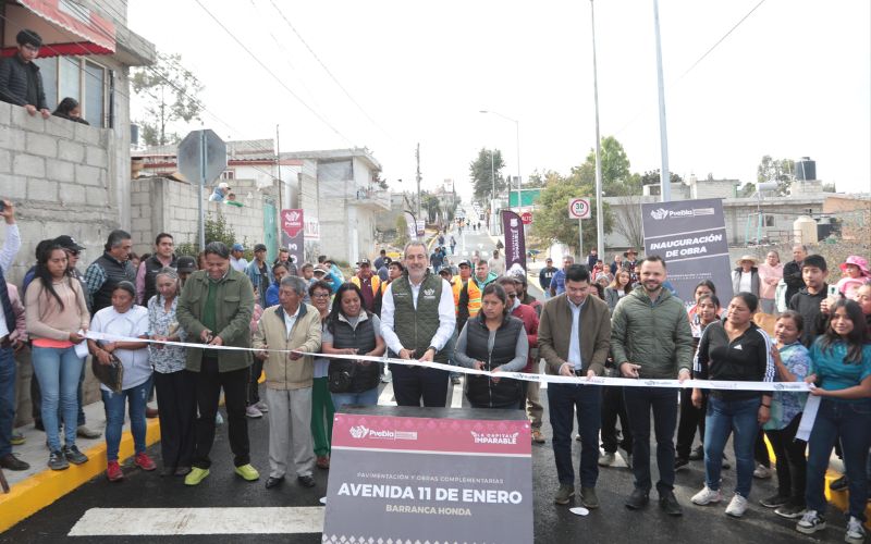 Pepe Chedraui entrega avenida en colonia Barranca Honda