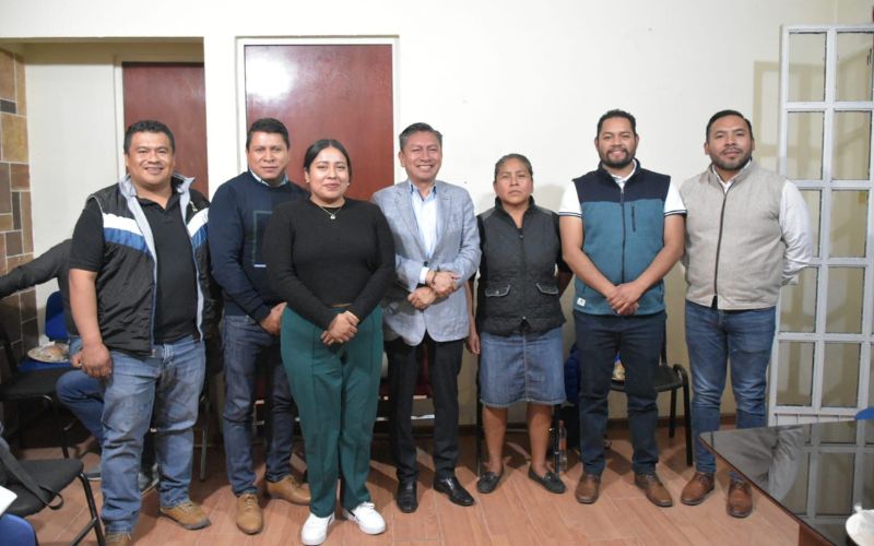 José Luis Figueroa se reúne con presidentes auxiliares del Distrito 20