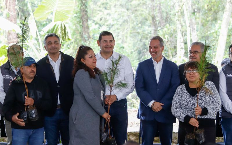 Alejandro Armenta promueve desarrollo ecoturístico en Sierra Norte