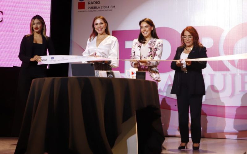 MariElise Budib participa en “Primer Foro de la Mujer Imagen 2025”